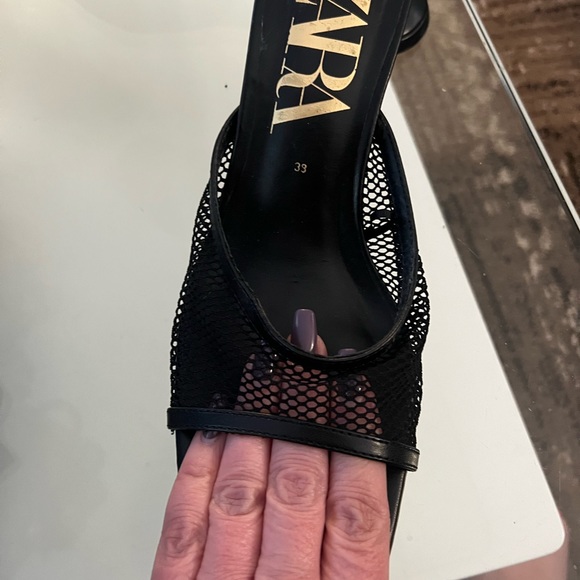 Worn once in mint condition - Picture 2 of 3